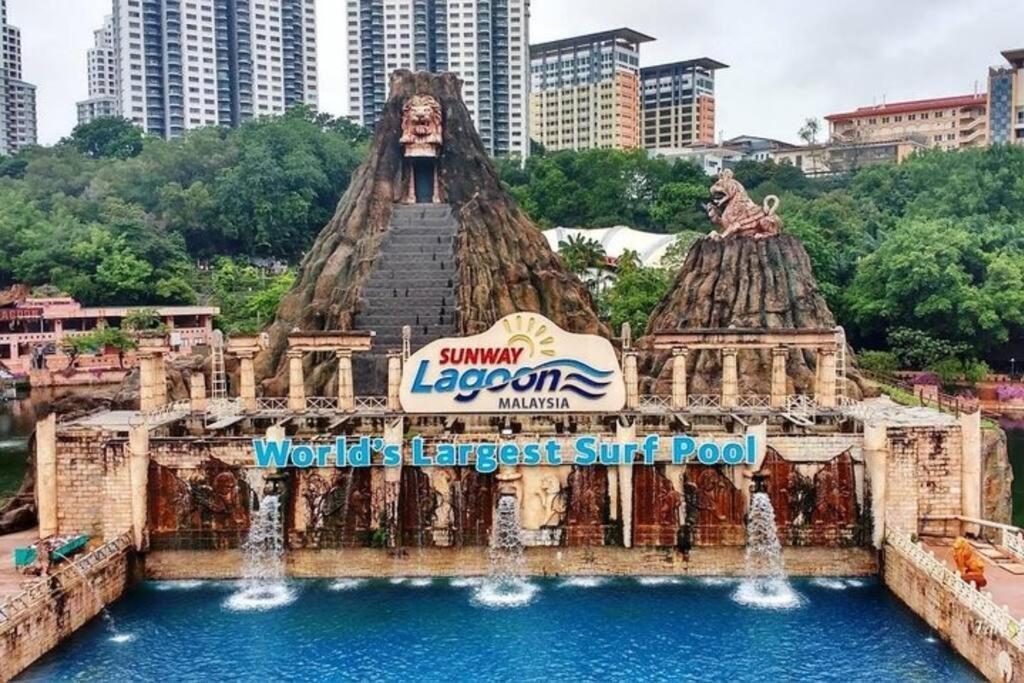 Elegant Homes 9Pax 5Bed Sunway Pyramid-Lagoon 2 Car Park Petaling Jaya Buitenkant foto